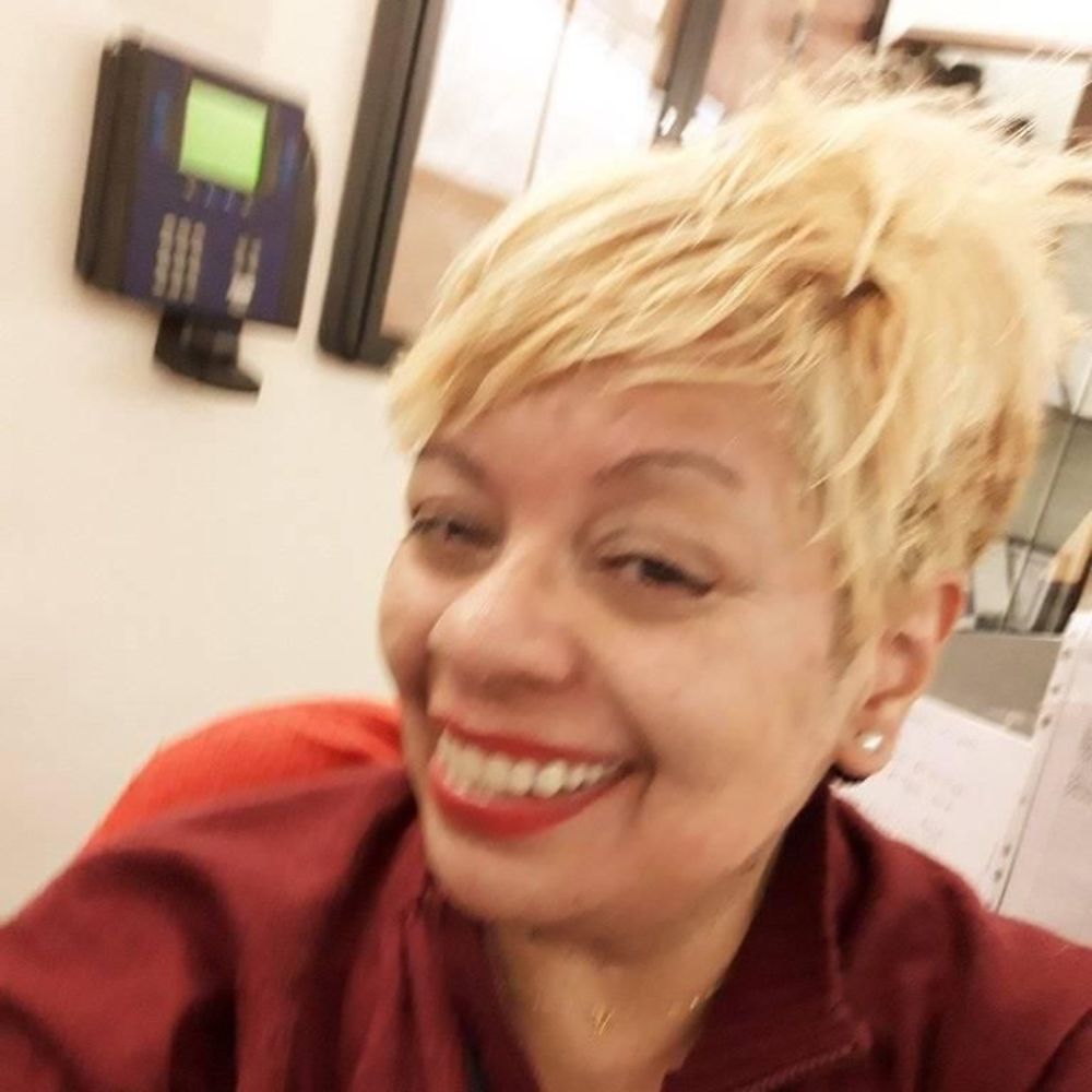 Meet your Posher, Yvonne